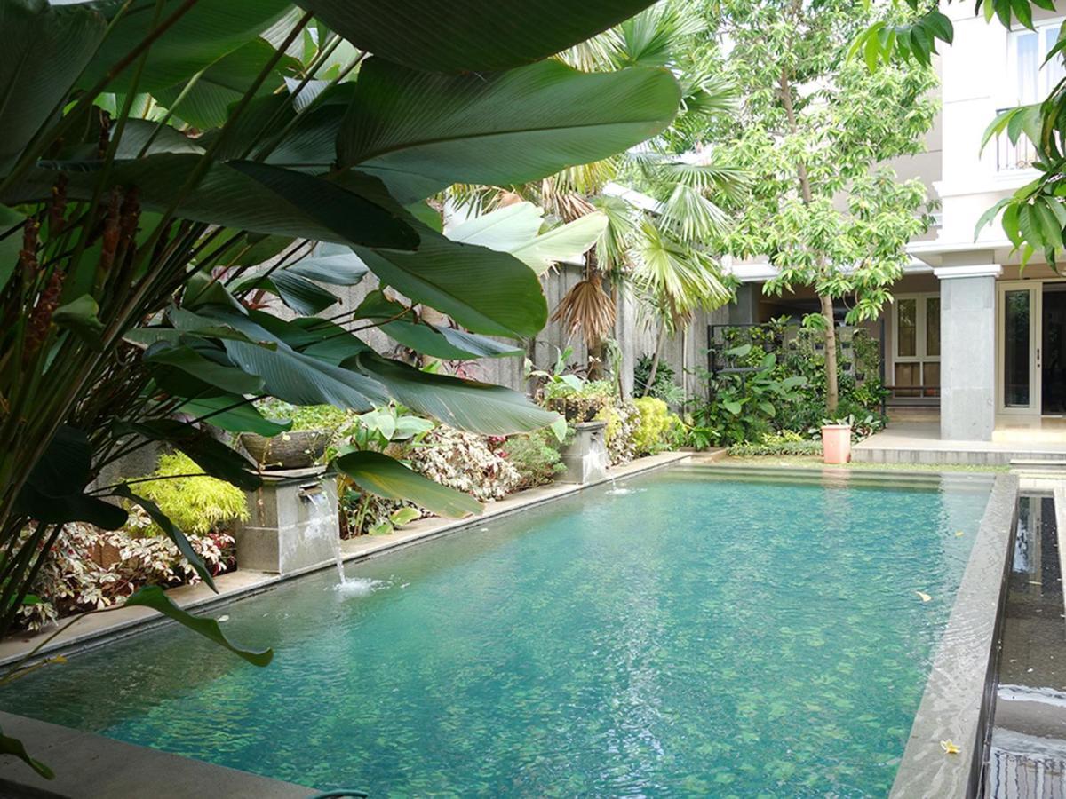 Saffron Suites Syariah Jakarta Buitenkant foto